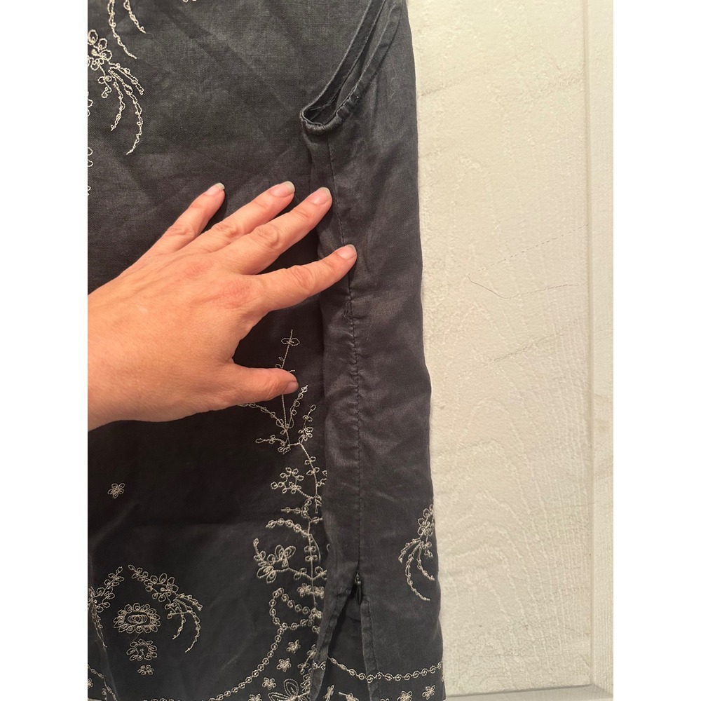 Oh Ma Maternity Sleeveless Embroidered Eyelet Scallop Hem Blouse Black XL - Picture 3 of 4